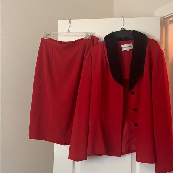 Danny & Nicole Dresses & Skirts - Suits
